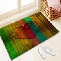 Alfombra corazón y madera de colores